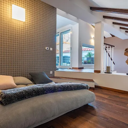 아파트 Magnificent Rooftop Jacuzzi & Terrace Olia